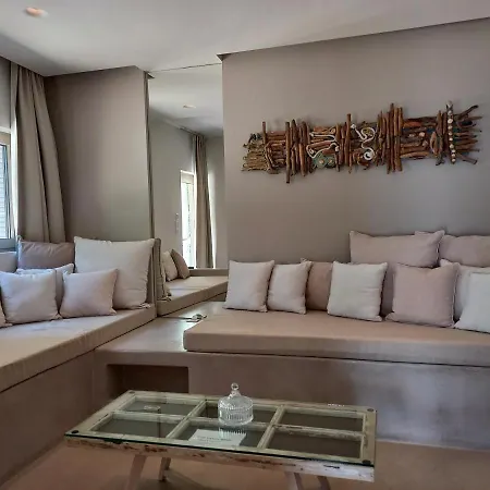 Core Luxury (adults Only) בית הארחה 3*