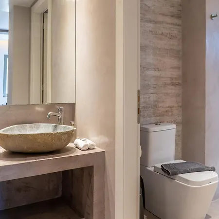 Core Luxury (adults Only) بيت ضيافة 4*