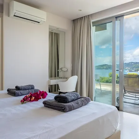 بيت ضيافة Core Luxury (adults Only)