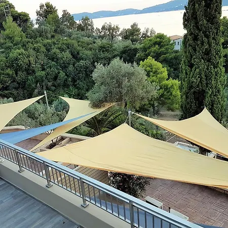 בית הארחה Core Luxury (adults Only) 3*