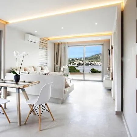 בית הארחה Core Luxury (adults Only) 3*