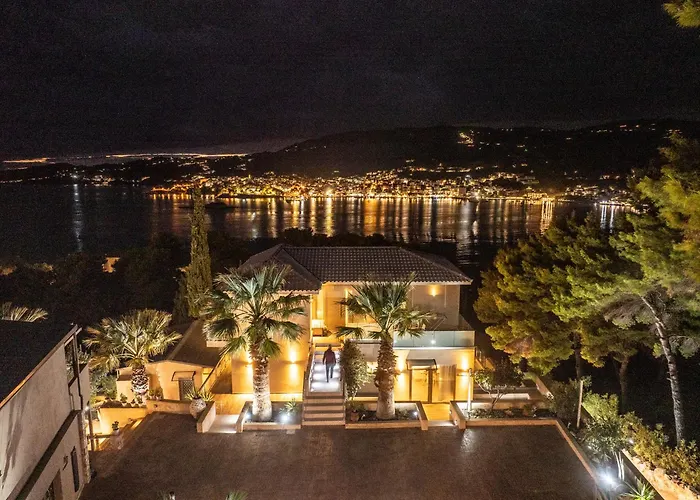 Core Luxury (adults Only) Pensiune