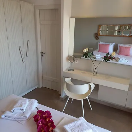 Core Luxury (adults Only)